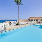 The Lighthouse Horizon Apartman *